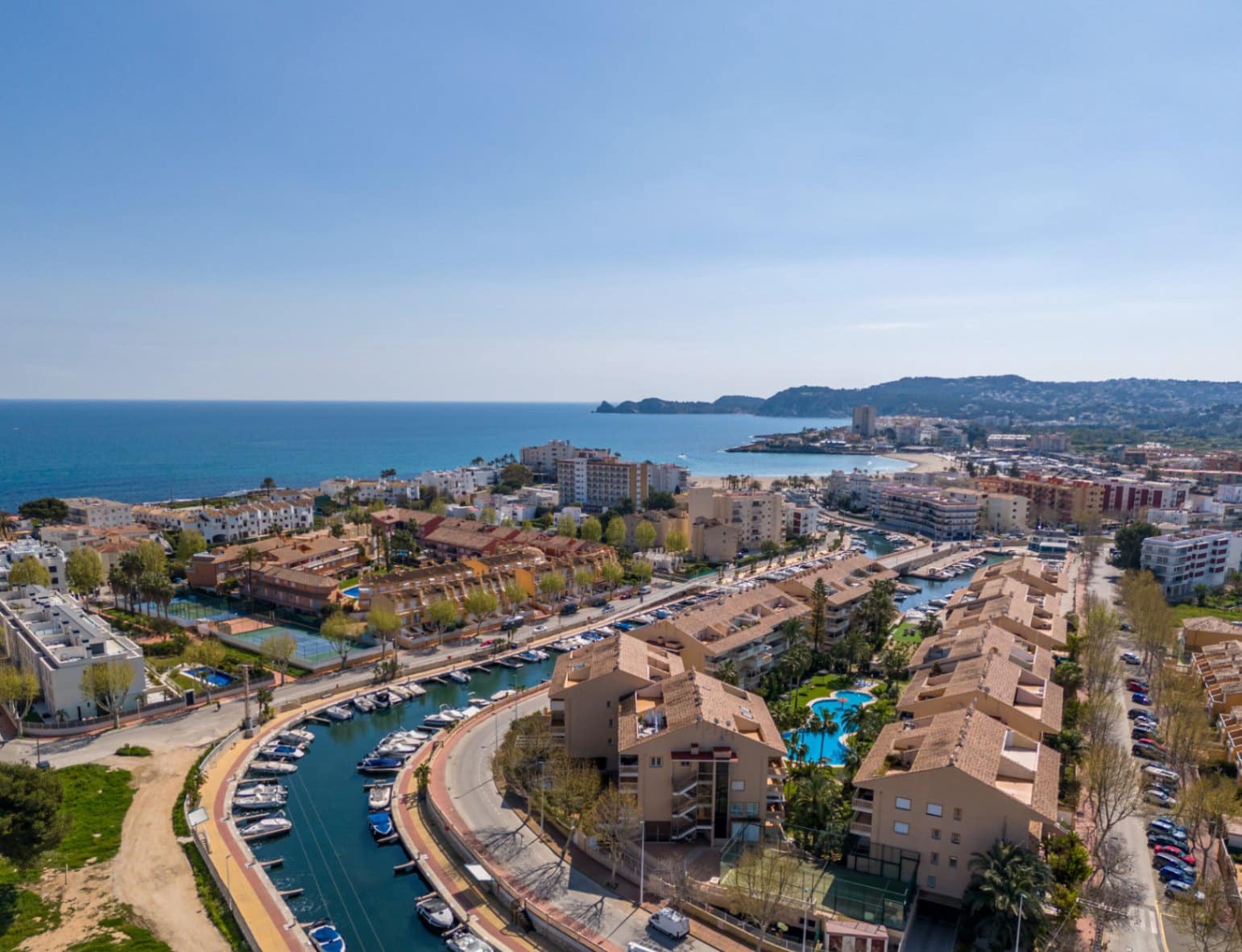 4 sypialnia Apartament na sprzedaż w Arenal z basenem garażem - 599 000 € (Ref: 9041865)