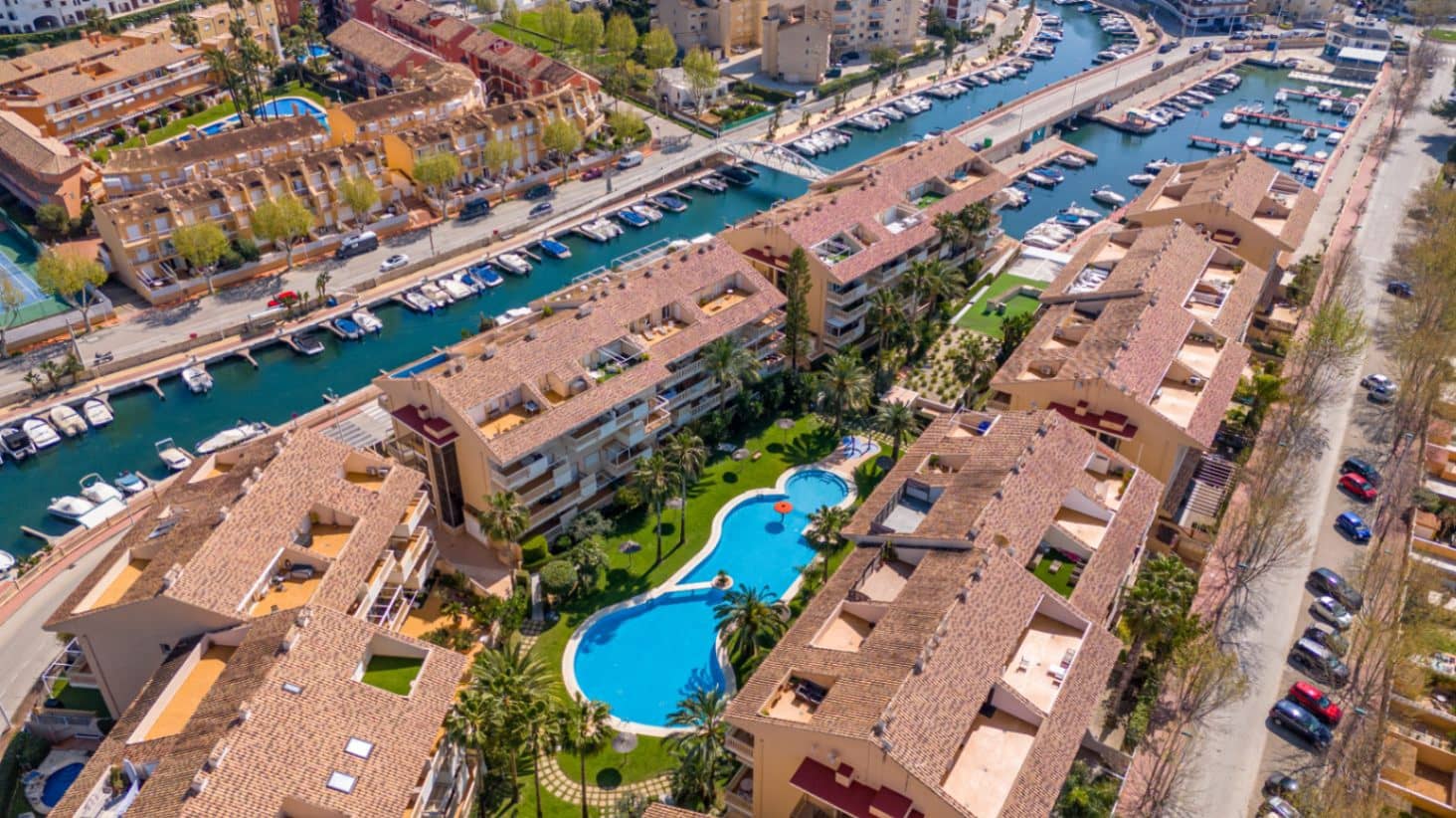 4 sypialnia Apartament na sprzedaż w Arenal z basenem garażem - 599 000 € (Ref: 9041865)