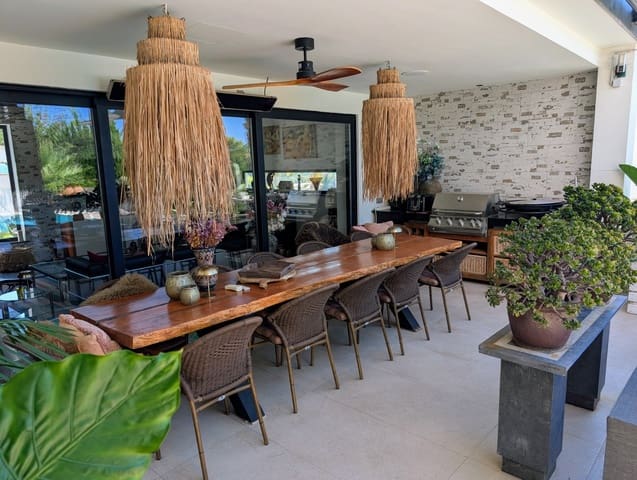 4 sypialnia Willa na sprzedaż w Calpe / Calp z basenem garażem - 1 589 000 € (Ref: 9184981)