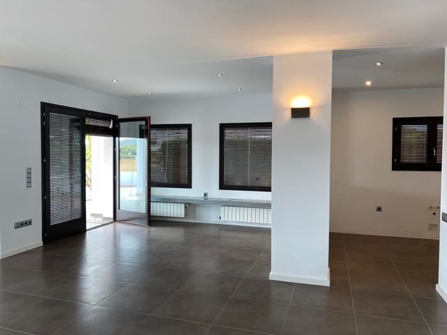 3 soveværelse Villa til salg i Moraira, Teulada-Moraira med swimmingpool - € 1.440.000 (Ref: 9184983)