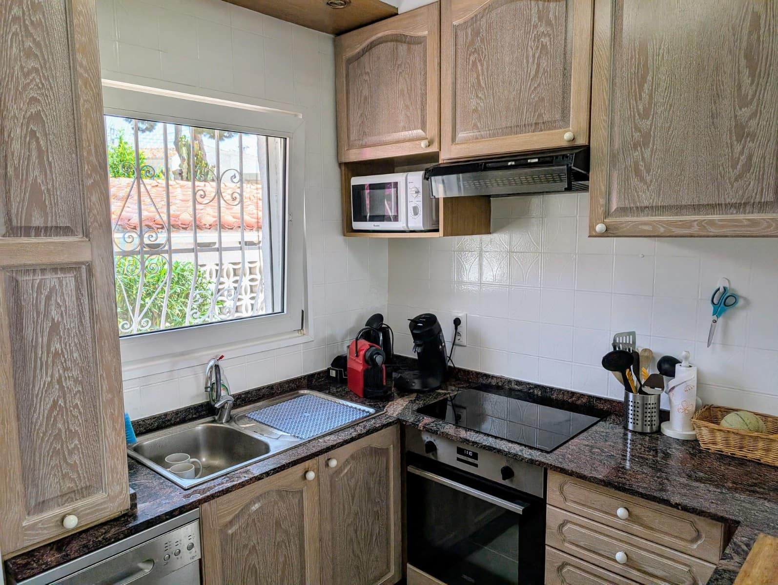 3 soveværelse Semi-Rækkehus til salg i Moraira med swimmingpool - € 535.000 (Ref: 9184986)