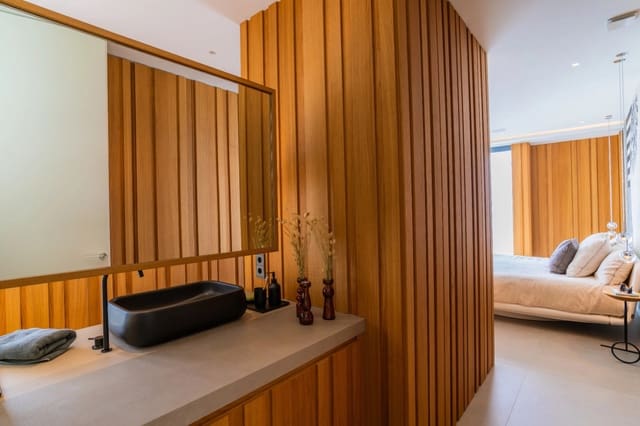 5 quarto Moradia para venda em Benitachell / Benitatxell com piscina garagem - 4 516 000 € (Ref: 9189439)