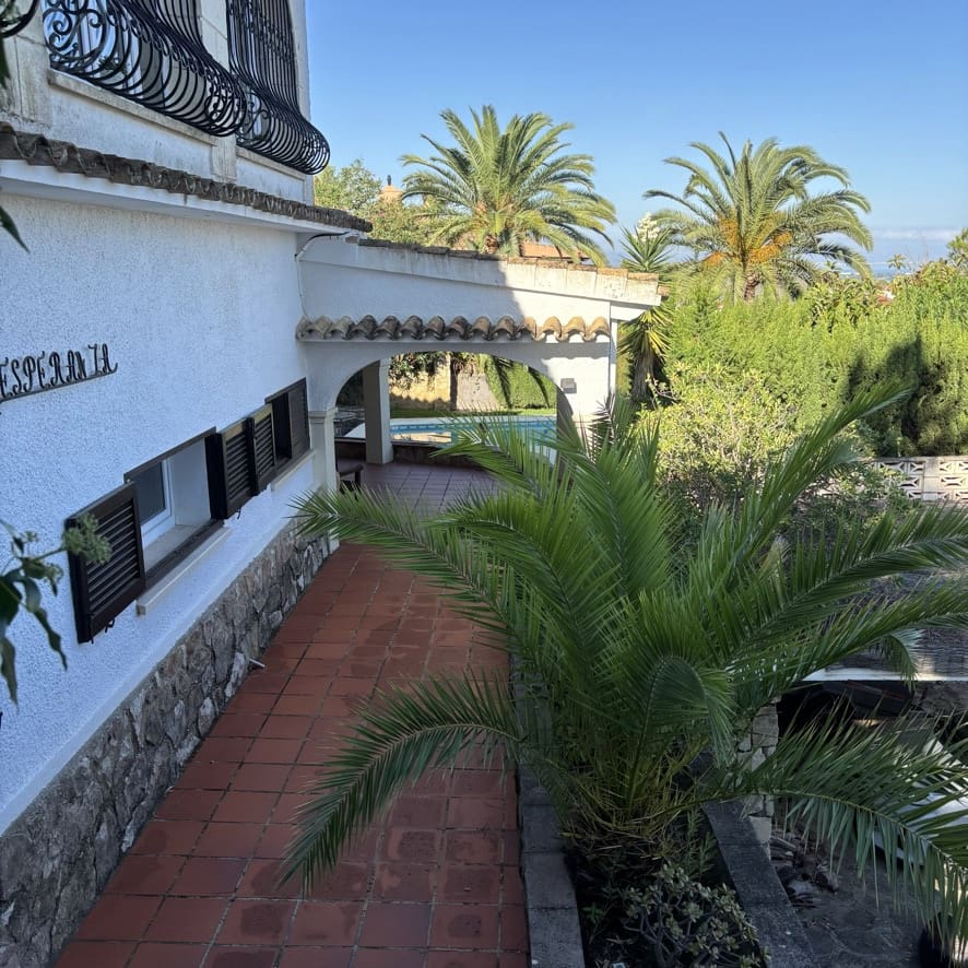 5 camera da letto Villa in vendita in Denia con piscina garage - 895.000 € (Rif: 9299051)