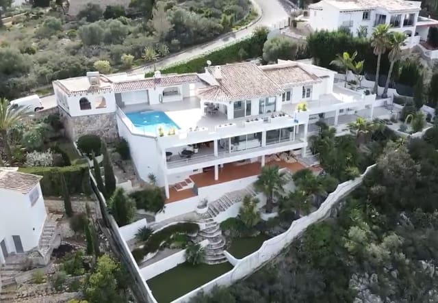 5 camera da letto Villa in vendita in Pego con piscina garage - 895.000 € (Rif: 9343081)