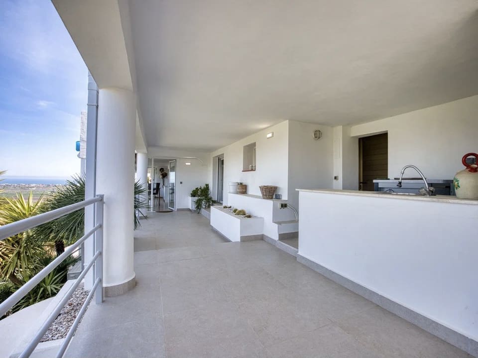 5 soveværelse Villa til salg i Pego med swimmingpool garage - € 875.000 (Ref: 9343081)