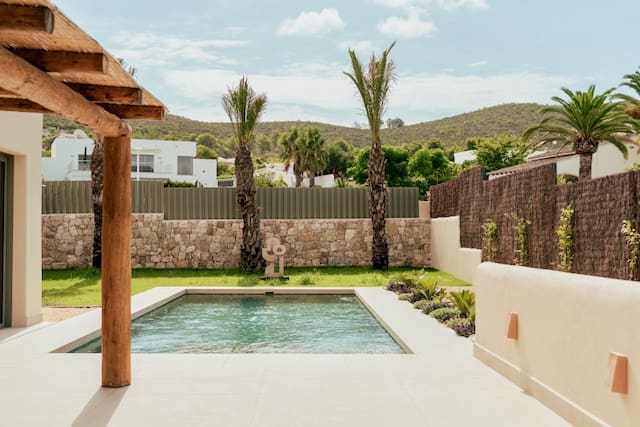 3 Zimmer Villa zu verkaufen in Javea / Xabia mit Garage - 1.375.000 € (Ref: 9467716)
