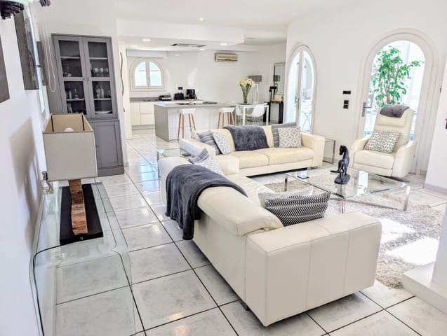 3 chambre Villa/Maison à vendre à Moraira, Teulada-Moraira avec piscine garage - 999 000 € (Ref: 9972499)