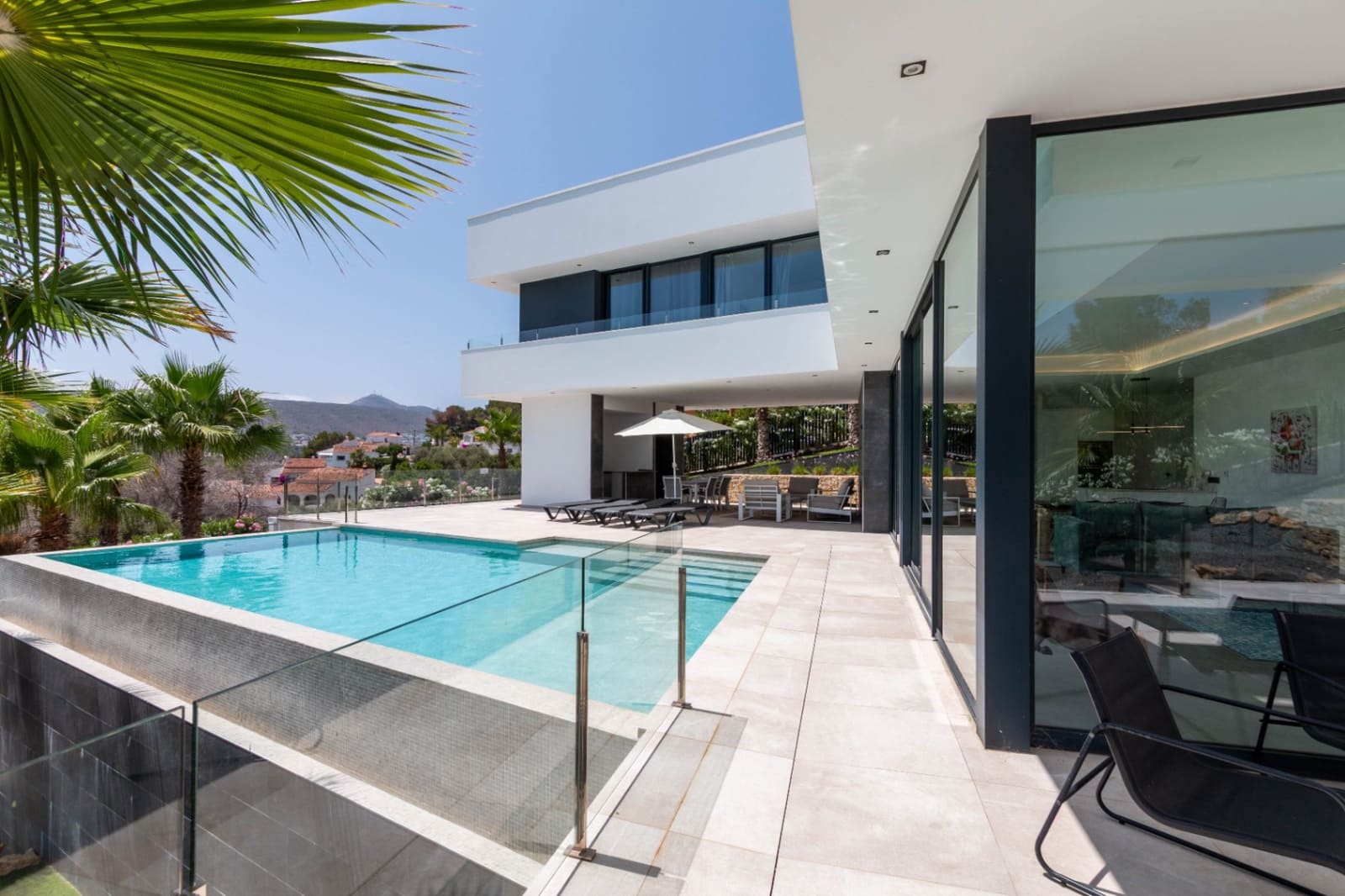 3 slaapkamer Villa te koop in Adsubia met zwembad garage - € 1.620.000 (Ref: 9972501)