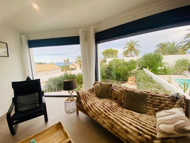 Chalet de 2 habitaciones en Dénia en venta con piscina garaje - 699.000 € (Ref: 9972503)