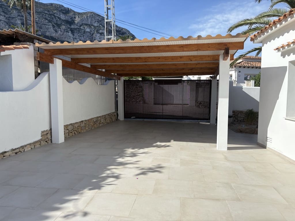 2 sovrum Villa till salu i Denia med pool garage - 699 000 € (Ref: 9972503)