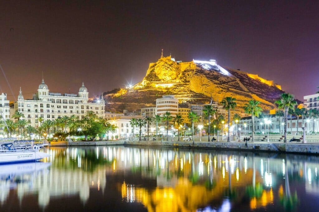 2 chambre Appartement à vendre à Alicante ville - 225 000 € (Ref: 9972506)