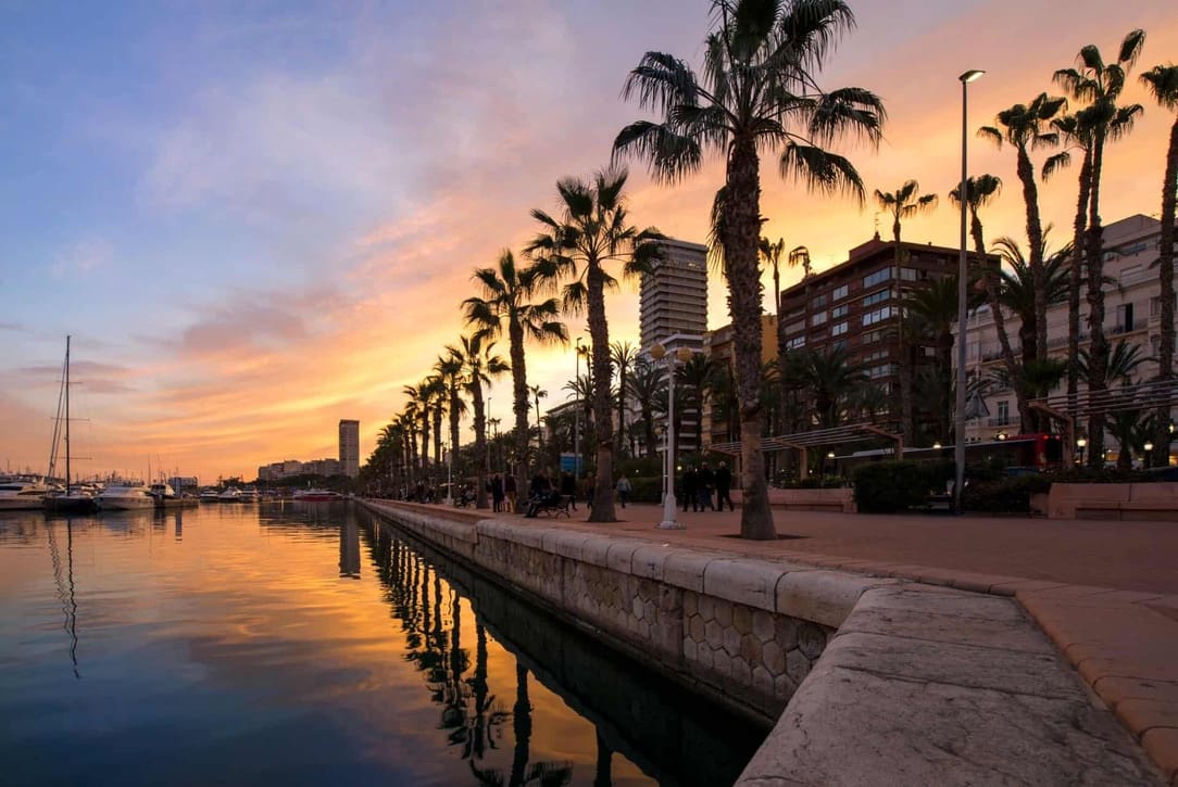 2 chambre Appartement à vendre à Alicante ville - 225 000 € (Ref: 9972506)