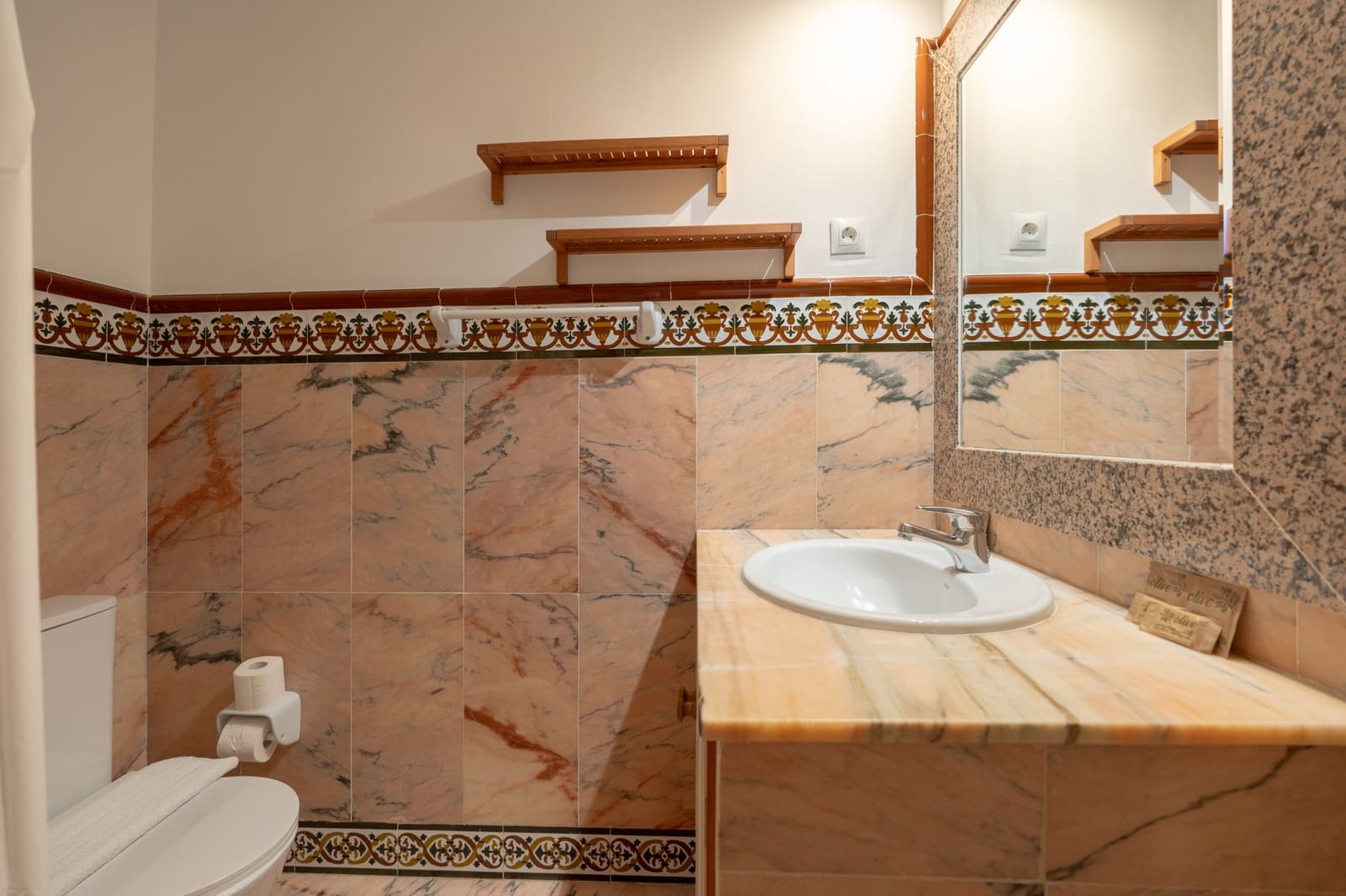 2 bedroom Apartment for sale in Mijas Costa with pool - € 395,000 (Ref: 10020666)