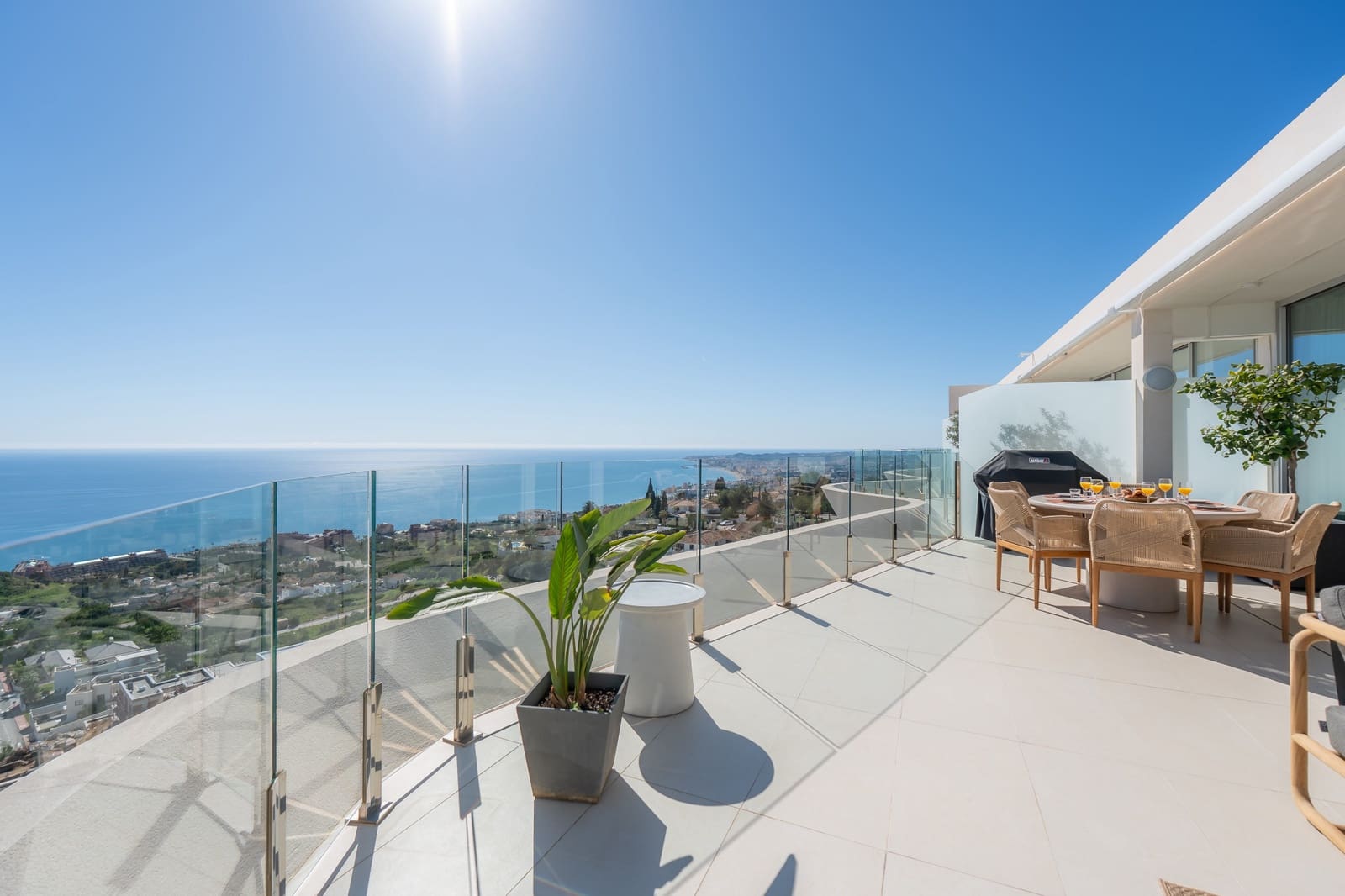 3 makuuhuone Kattohuoneisto myytävänä paikassa Benalmadena mukana uima-altaan 
autotalli - 1 299 000 € (Ref: 10061718)