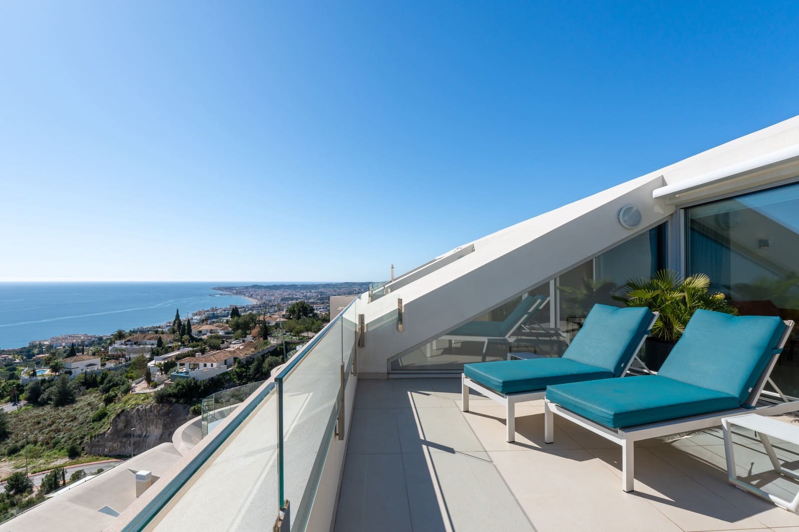 3 makuuhuone Kattohuoneisto myytävänä paikassa Benalmadena mukana uima-altaan 
autotalli - 1 299 000 € (Ref: 10061718)