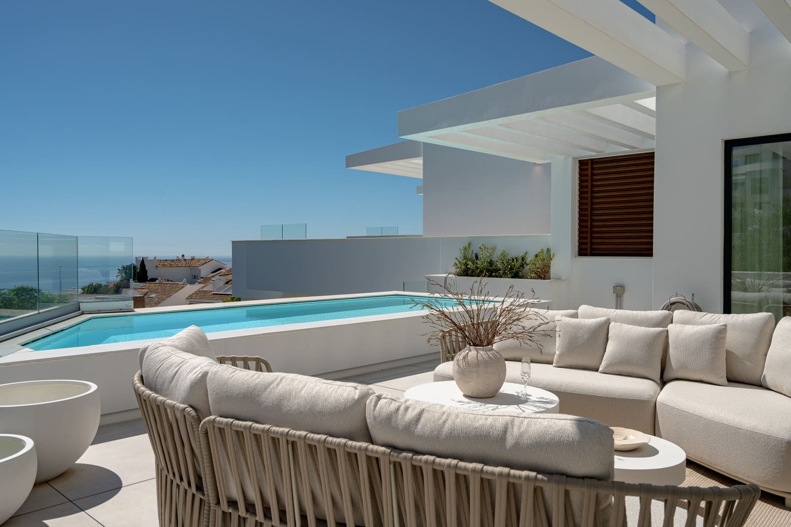 Apartamento de 4 habitaciones en Benalmadena Costa en venta con piscina garaje - 2.695.000 € (Ref: 10146761)