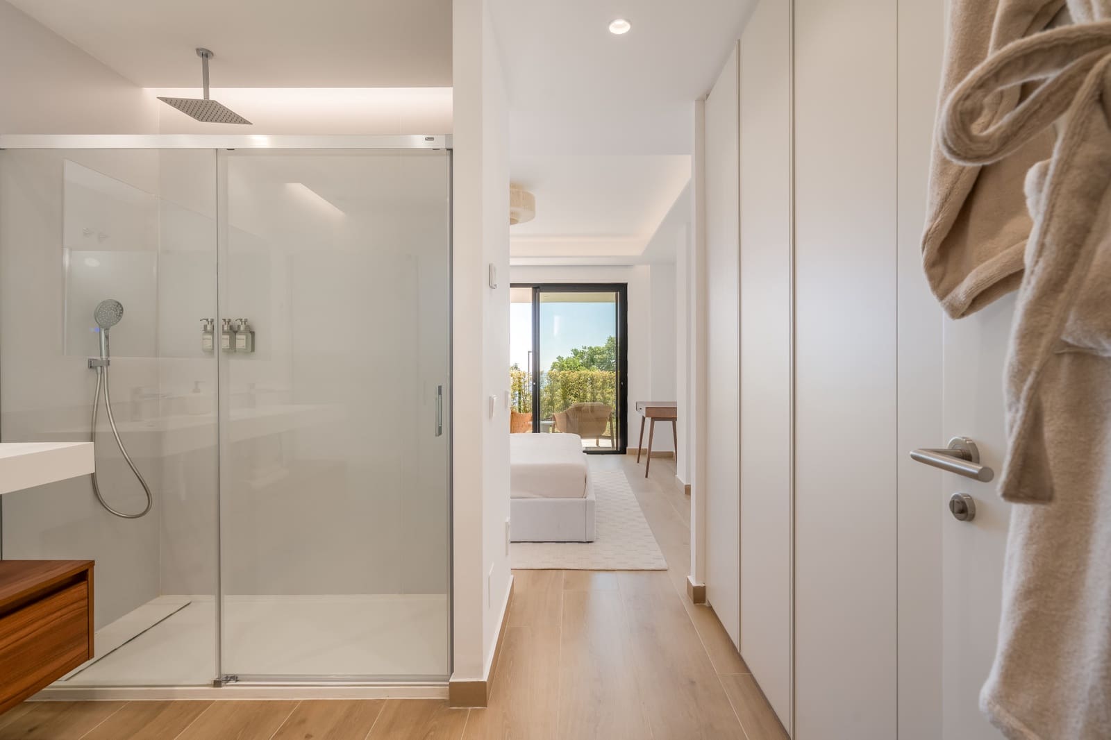 Apartamento de 4 habitaciones en Benalmadena Costa en venta con piscina garaje - 2.695.000 € (Ref: 10146761)