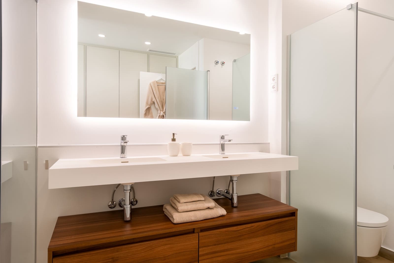 Apartamento de 4 habitaciones en Benalmadena Costa en venta con piscina garaje - 2.695.000 € (Ref: 10146761)