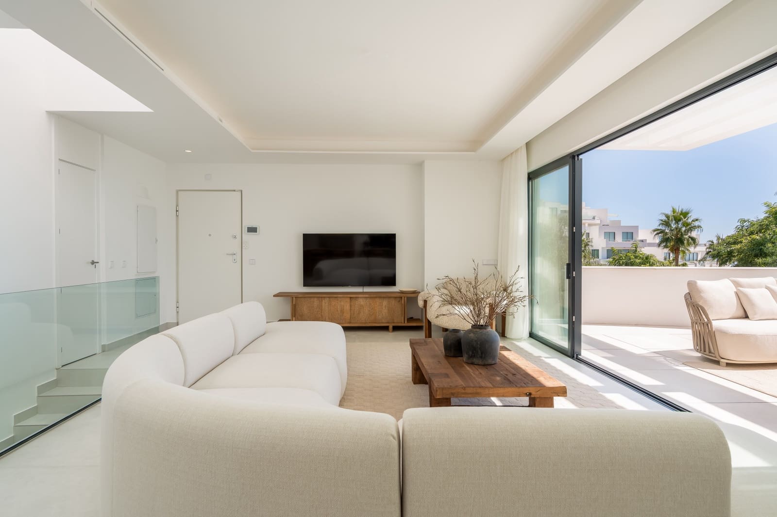 Apartamento de 4 habitaciones en Benalmadena Costa en venta con piscina garaje - 2.695.000 € (Ref: 10146761)