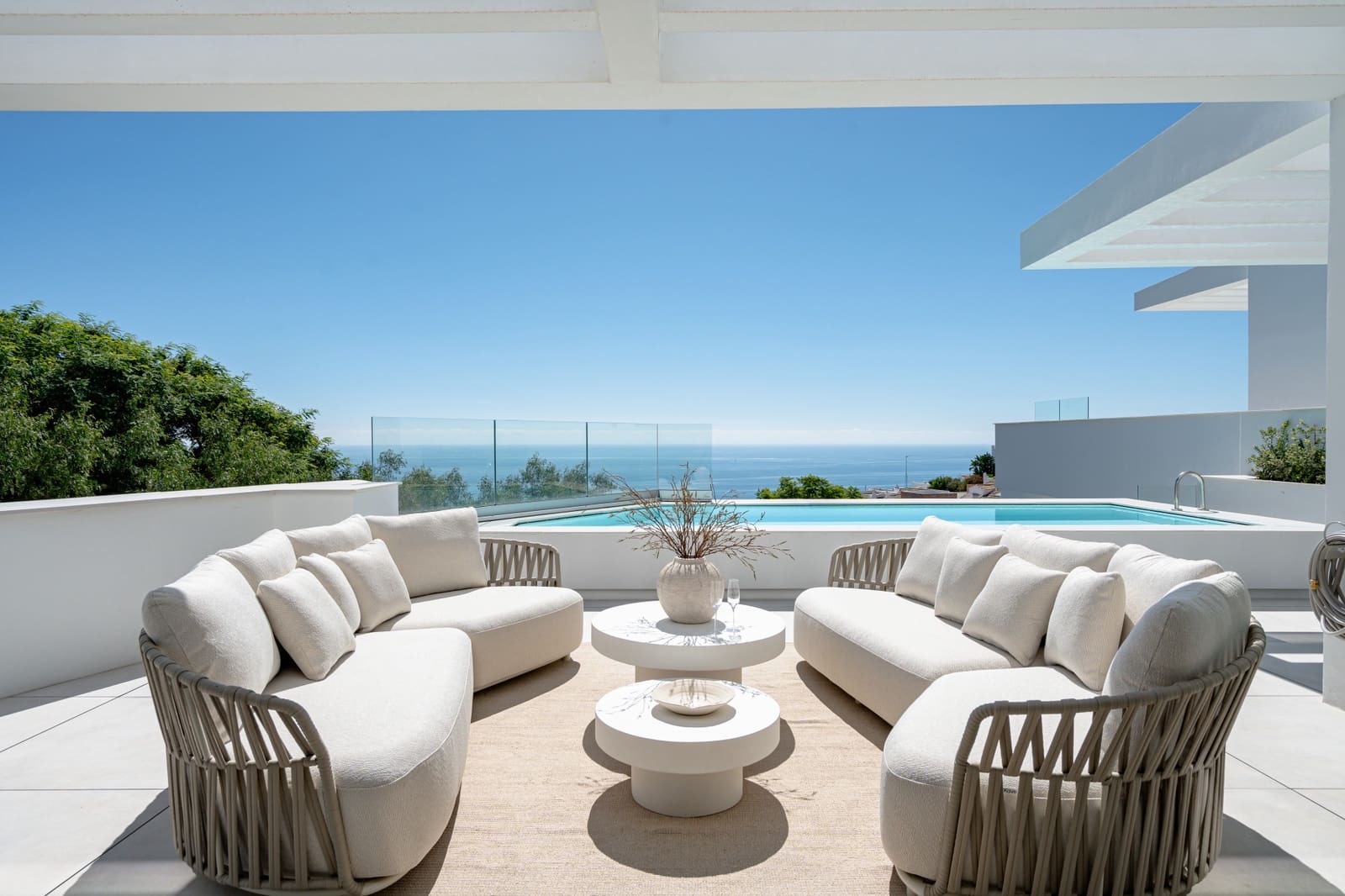 Apartamento de 4 habitaciones en Benalmadena Costa en venta con piscina garaje - 2.695.000 € (Ref: 10146761)