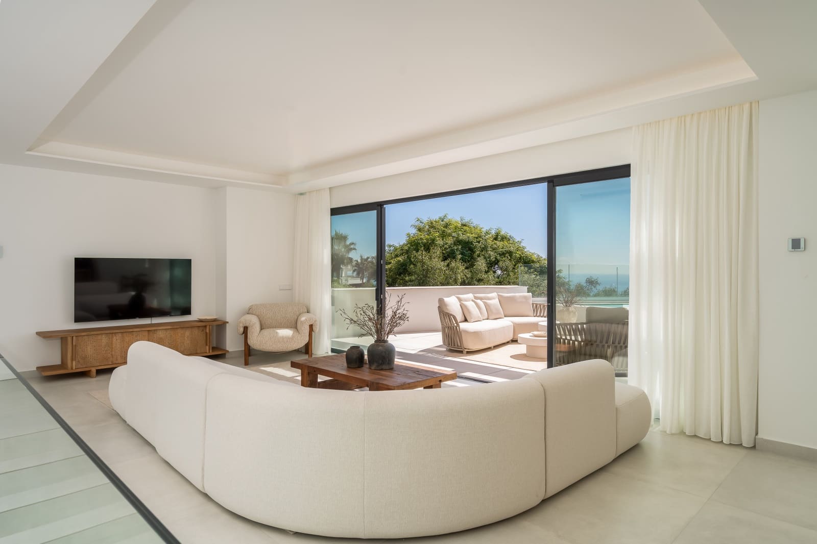 Apartamento de 4 habitaciones en Benalmadena Costa en venta con piscina garaje - 2.695.000 € (Ref: 10146761)