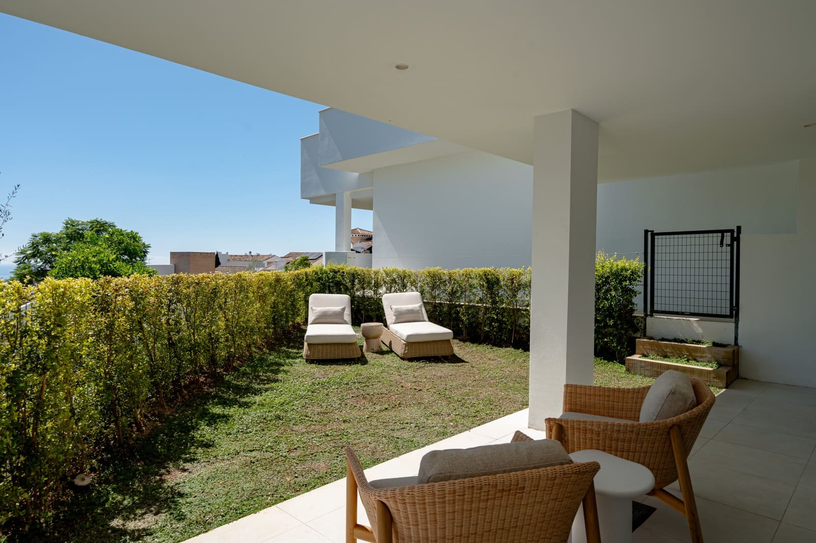 Apartamento de 4 habitaciones en Benalmadena Costa en venta con piscina garaje - 2.695.000 € (Ref: 10146761)