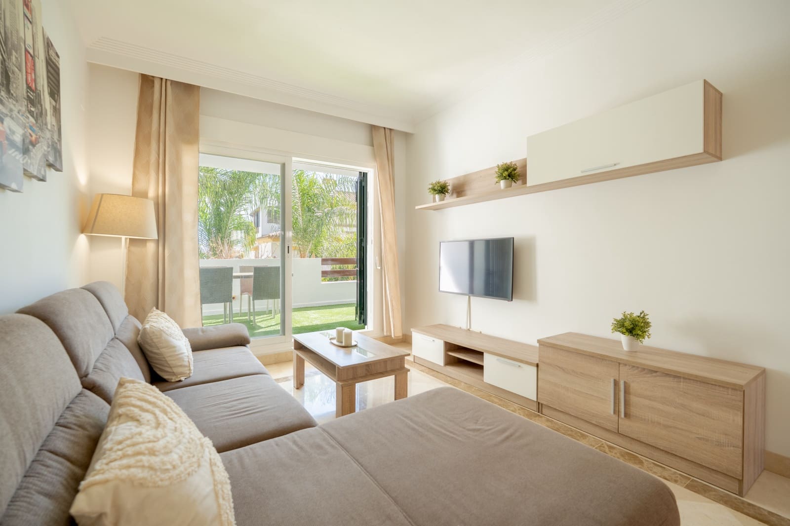 2 sypialnia Apartament na sprzedaż w La Cala de Mijas z basenem garażem - 299 900 € (Ref: 10161257)