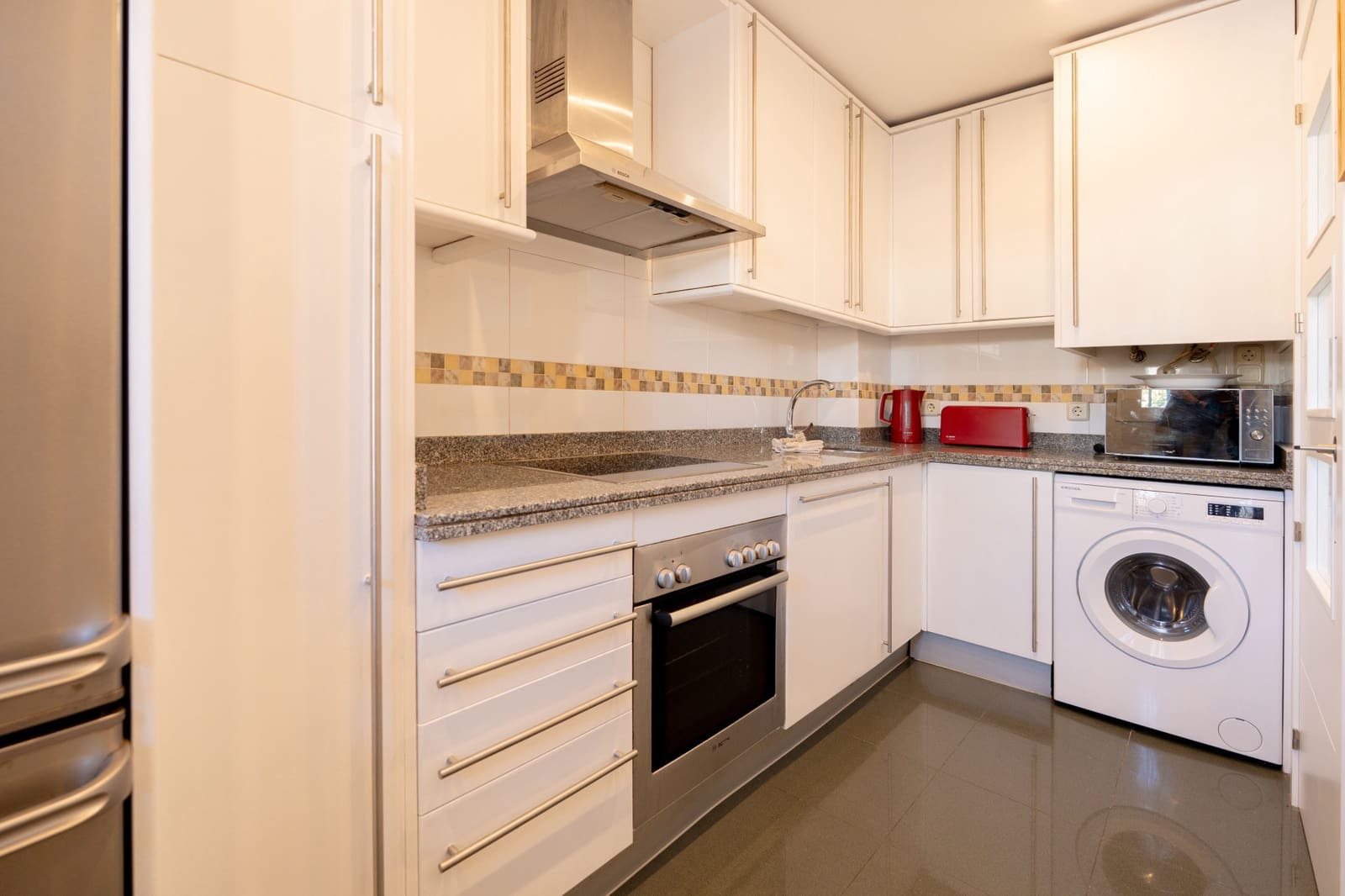 2 sypialnia Apartament na sprzedaż w La Cala de Mijas z basenem garażem - 299 900 € (Ref: 10161257)