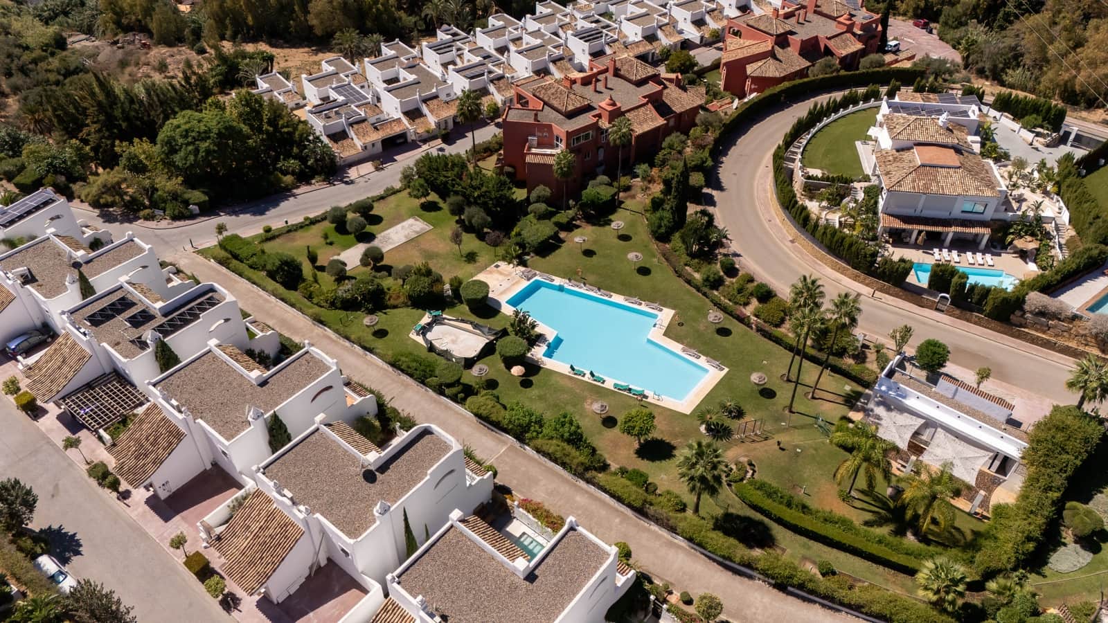 3 sypialnia Dom na sprzedaż w Benalmadena Costa z basenem - 985 000 € (Ref: 10161258)