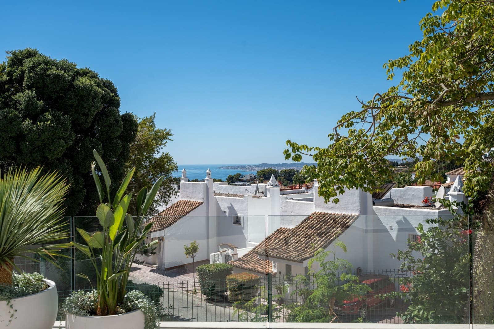 3 sypialnia Dom na sprzedaż w Benalmadena Costa z basenem - 985 000 € (Ref: 10161258)