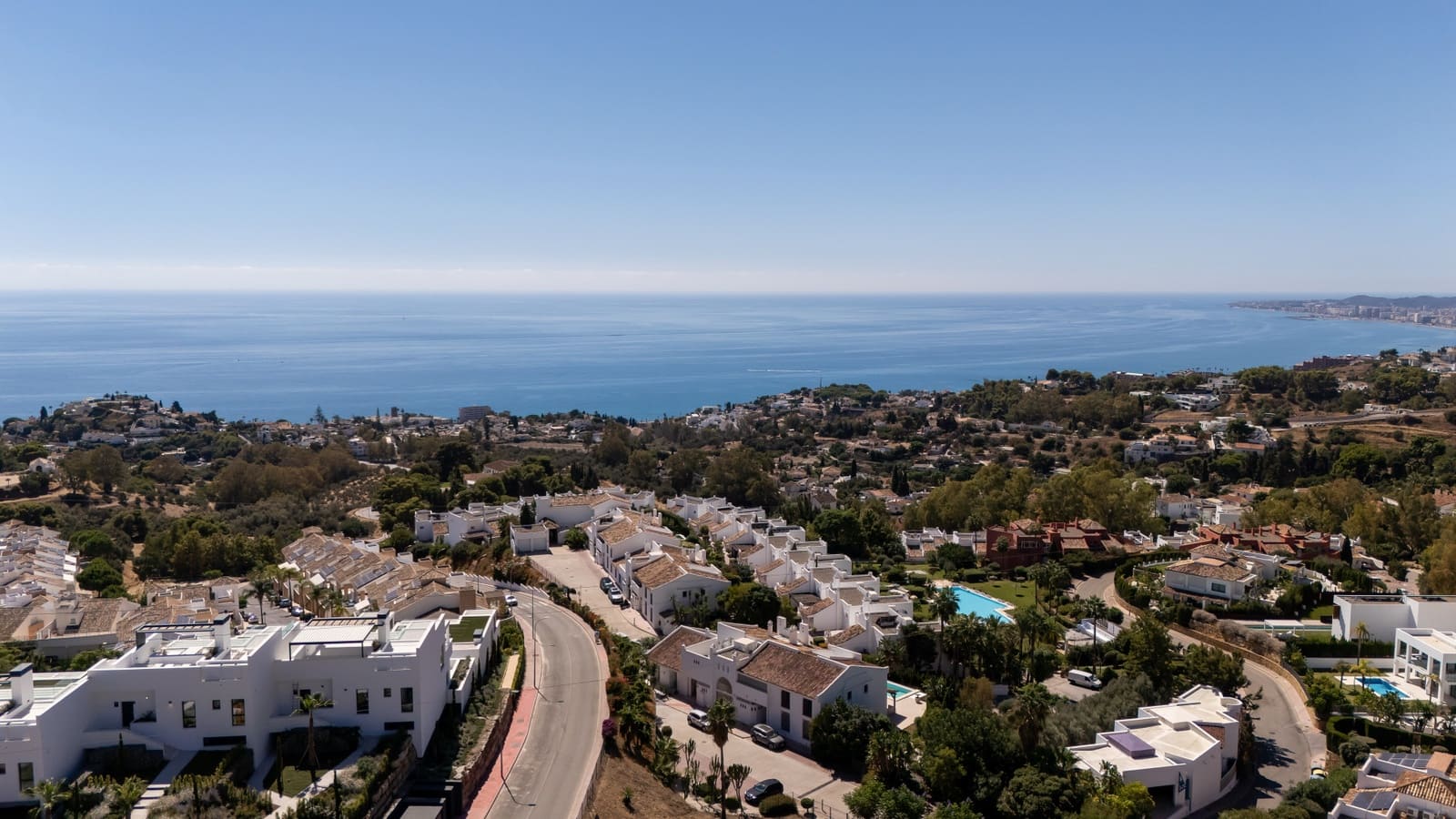 3 sypialnia Dom na sprzedaż w Benalmadena Costa z basenem - 985 000 € (Ref: 10161258)