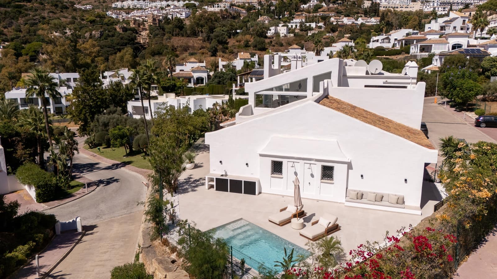 3 sypialnia Dom na sprzedaż w Benalmadena Costa z basenem - 985 000 € (Ref: 10161258)