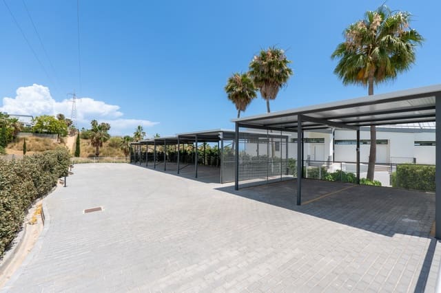 4 sypialnia Willa na sprzedaż w El Higuerón, Fuengirola z basenem garażem - 1 795 000 € (Ref: 9062735)