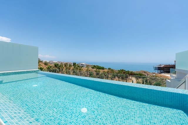 4 sypialnia Willa na sprzedaż w El Higuerón, Fuengirola z basenem garażem - 1 795 000 € (Ref: 9062735)