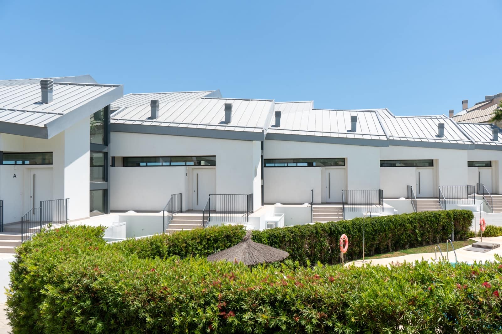 4 bedroom Villa for sale in Fuengirola with pool garage - € 1,795,000 (Ref: 9062735)