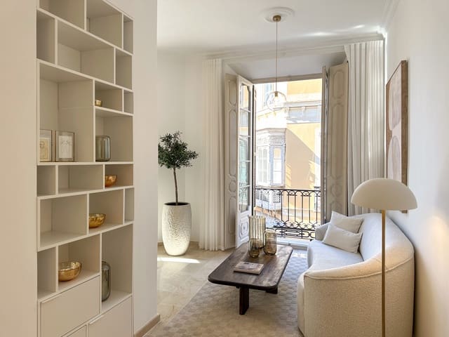 3 bedroom Apartment for sale in Centro, Málaga city - € 849,000 (Ref: 9062737)
