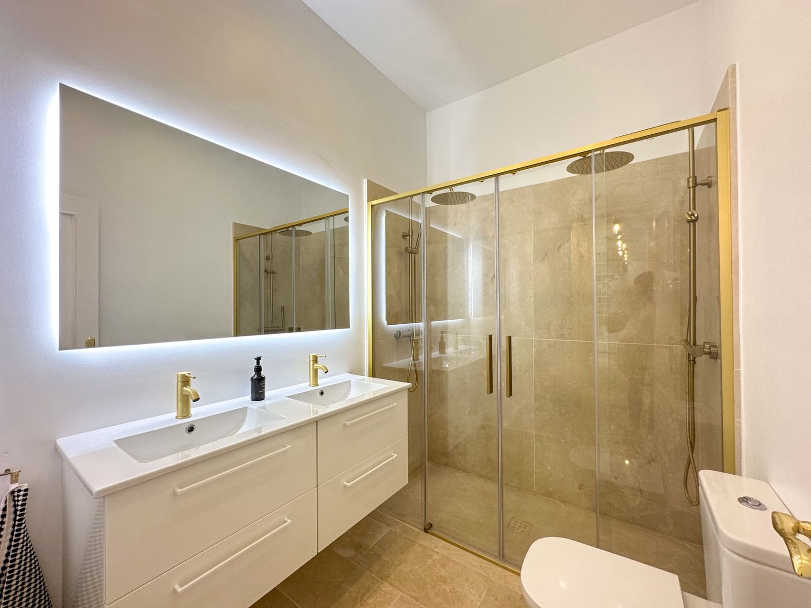 3 soveværelse Lejlighed til salg i Malaga by - € 849.000 (Ref: 9062737)