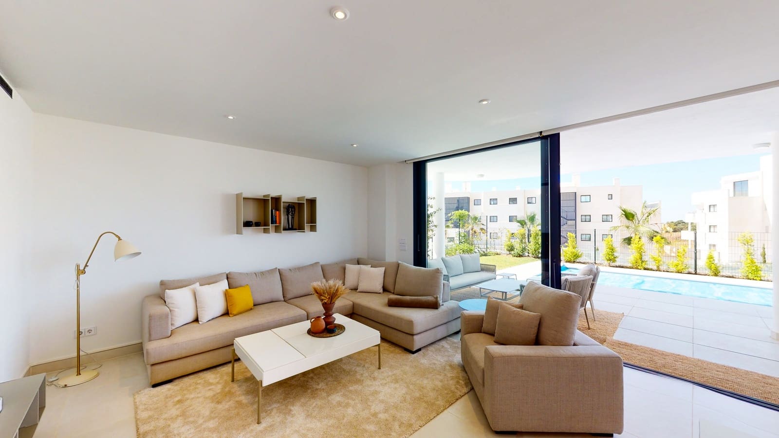 3 bedroom Apartment for sale in Fuengirola with pool garage - € 795,000 (Ref: 9085126)