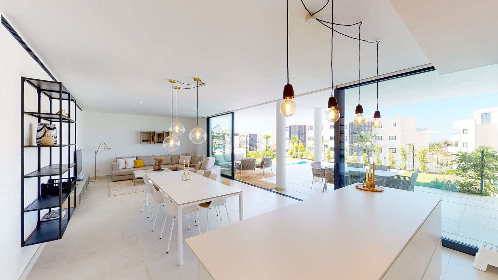 3 bedroom Apartment for sale in Fuengirola with pool garage - € 795,000 (Ref: 9085126)