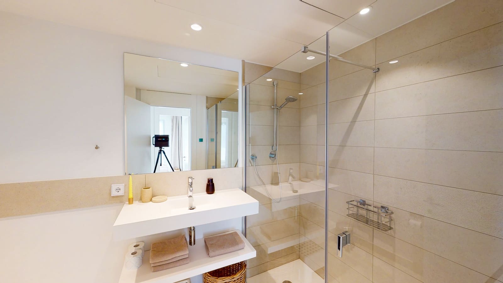 3 bedroom Apartment for sale in Fuengirola with pool garage - € 795,000 (Ref: 9085126)