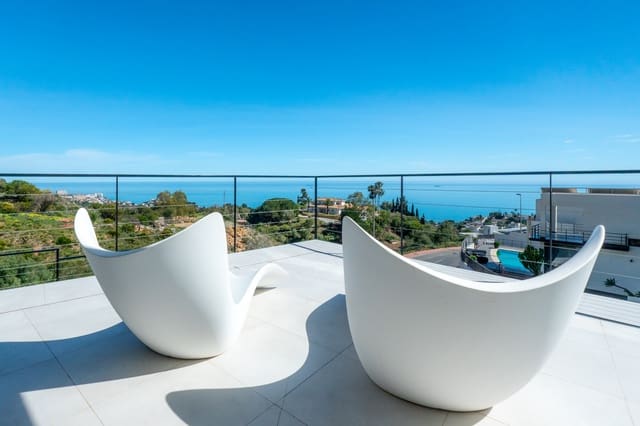 4 sypialnia Willa na sprzedaż w Benalmádena z basenem garażem - 2 200 000 € (Ref: 9085128)