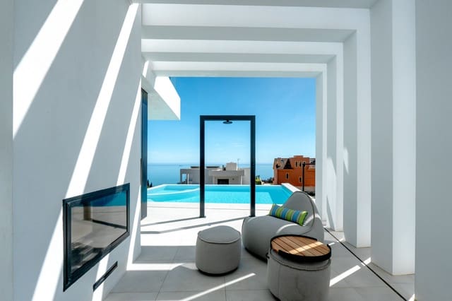 4 sypialnia Willa na sprzedaż w Benalmádena z basenem garażem - 2 200 000 € (Ref: 9085128)