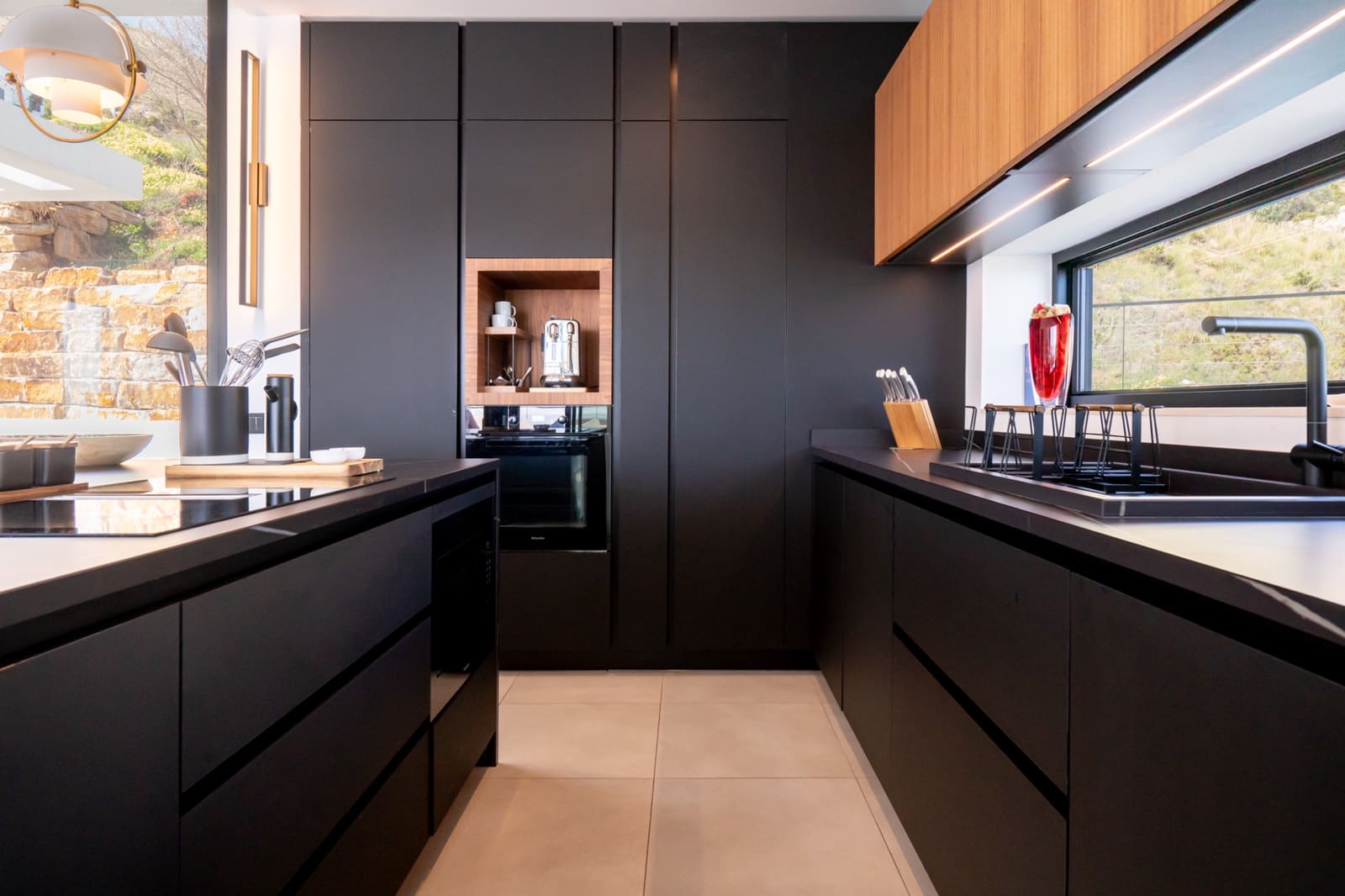 4 bedroom Villa for sale in Benalmadena with pool garage - € 2,200,000 (Ref: 9085128)