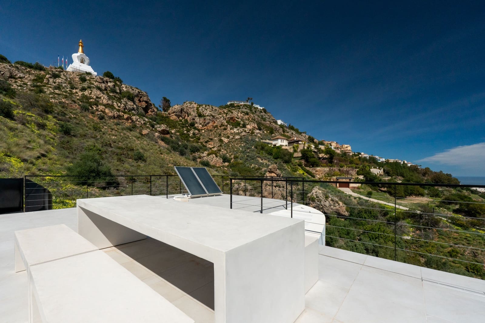 4 bedroom Villa for sale in Benalmadena with pool garage - € 2,200,000 (Ref: 9085128)