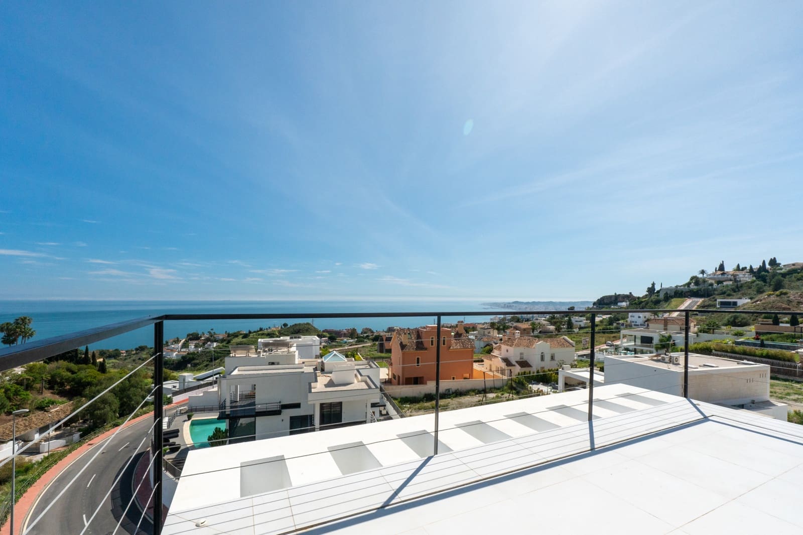 4 makuuhuone Huvila myytävänä paikassa Benalmadena mukana uima-altaan 
autotalli - 2 200 000 € (Ref: 9085128)