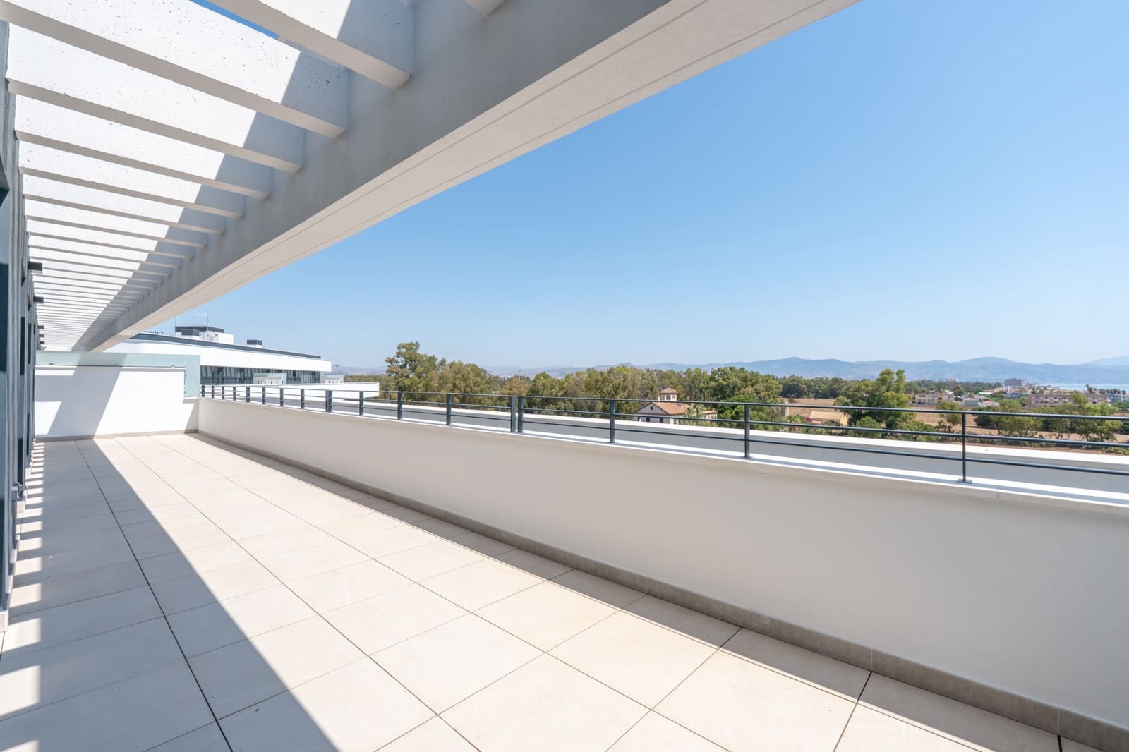 2 soveværelse Penthouse til salg i Torremolinos med swimmingpool garage - € 950.000 (Ref: 9108557)