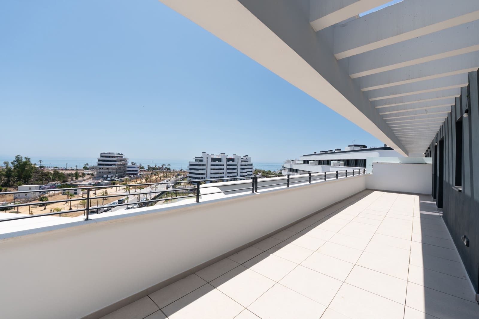 2 soveværelse Penthouse til salg i Torremolinos med swimmingpool garage - € 920.000 (Ref: 9108558)