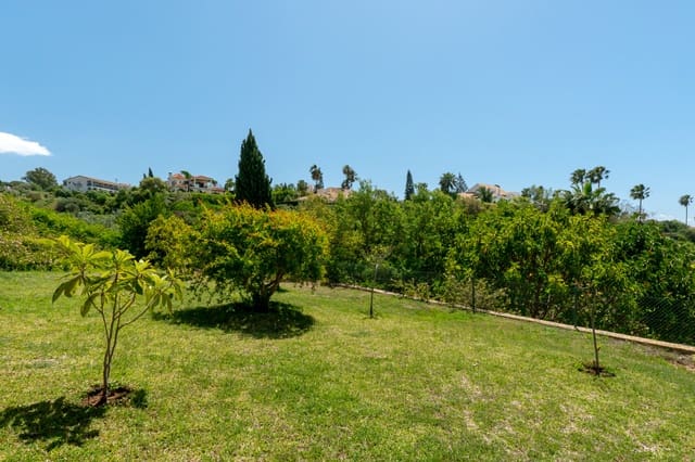 Chalet de 4 habitaciones en Marbella en venta con piscina garaje - 2.490.000 € (Ref: 9115960)