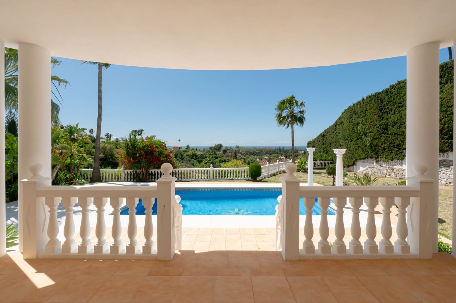 Chalet de 4 habitaciones en Marbella en venta con piscina garaje - 2.490.000 € (Ref: 9115960)