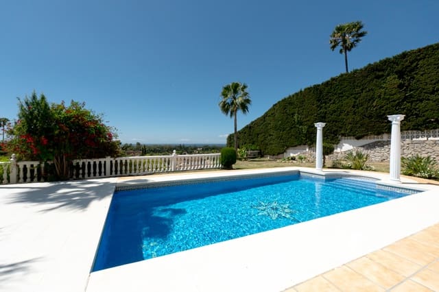 Chalet de 4 habitaciones en Marbella en venta con piscina garaje - 2.490.000 € (Ref: 9115960)